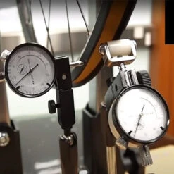 Super B Dévoileur De Roue Professionnel Super-B TB-PF36 -Messi Boutique devoileur de roue professionnel super b tb pf36 3